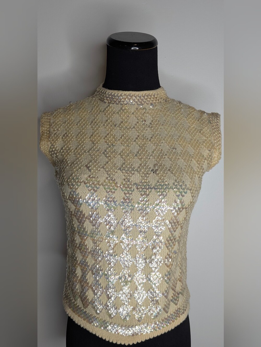 Vtg Handmade Knit Sleeveless Cream Pyramid Sequined Women's Sweater Top Small